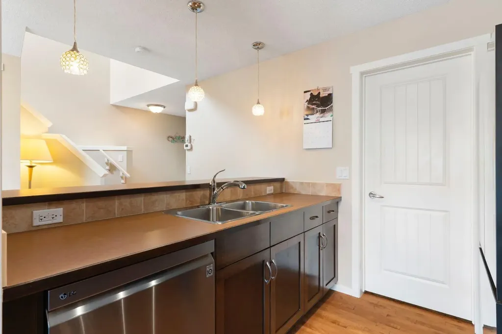 29 Sage Hill Court NW Calgary AB T3R 0H2