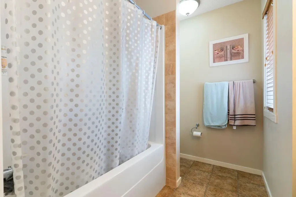 29 Sage Hill Court NW Calgary AB T3R 0H2