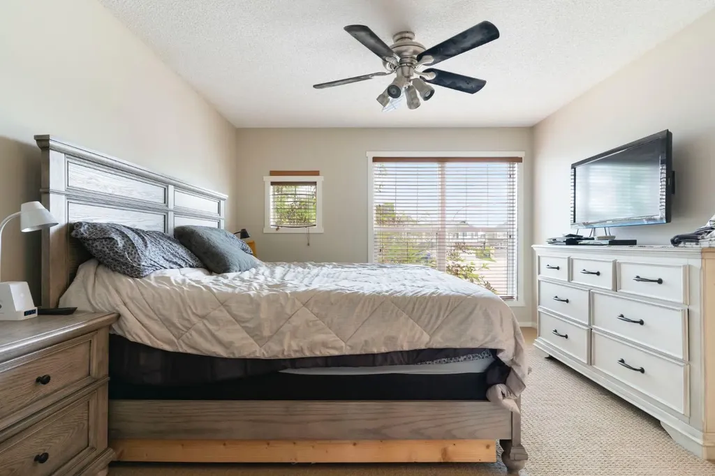 29 Sage Hill Court NW Calgary AB T3R 0H2