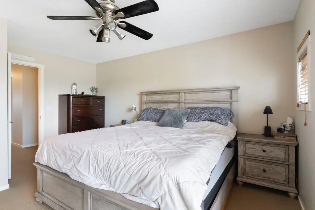29 Sage Hill Court NW Calgary AB T3R 0H2