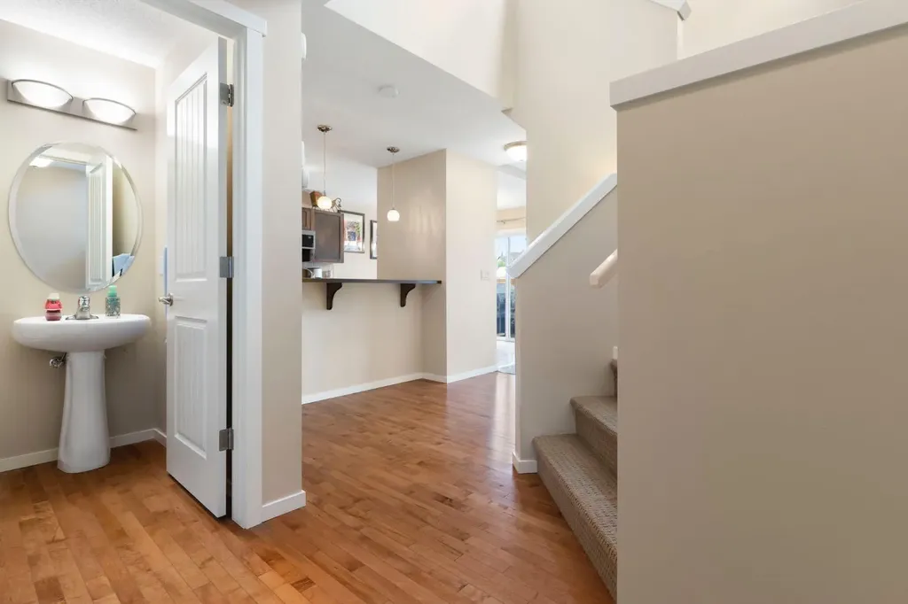 29 Sage Hill Court NW Calgary AB T3R 0H2