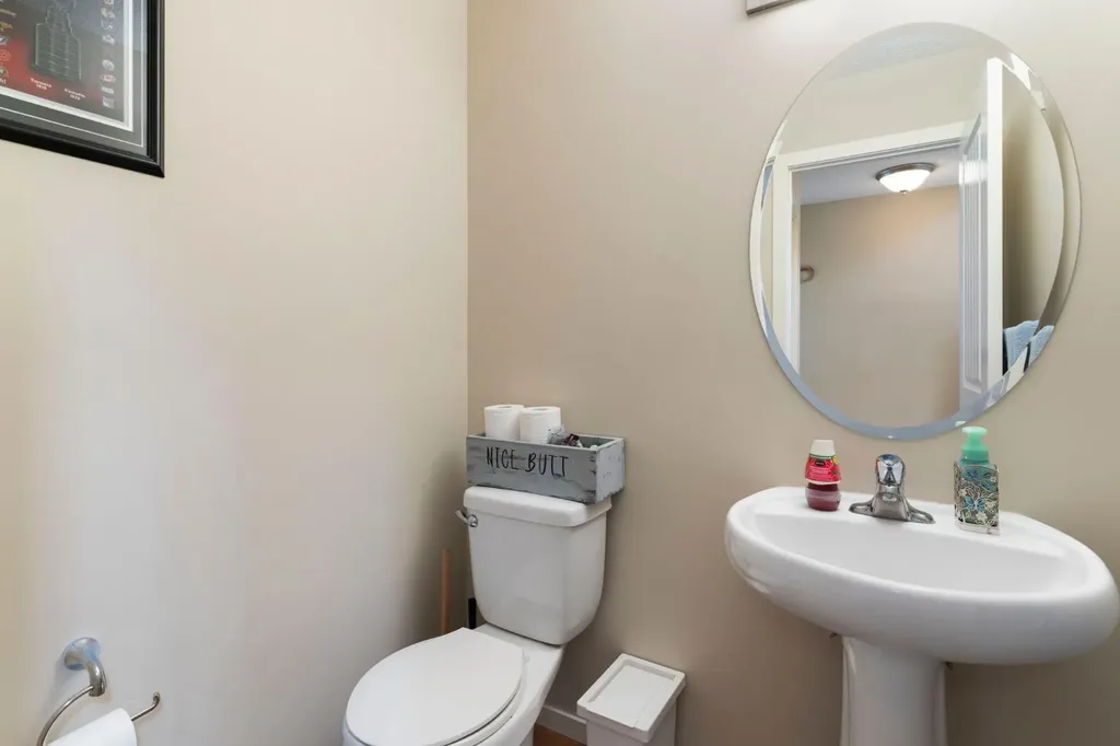 29 Sage Hill Court NW Calgary AB T3R 0H2