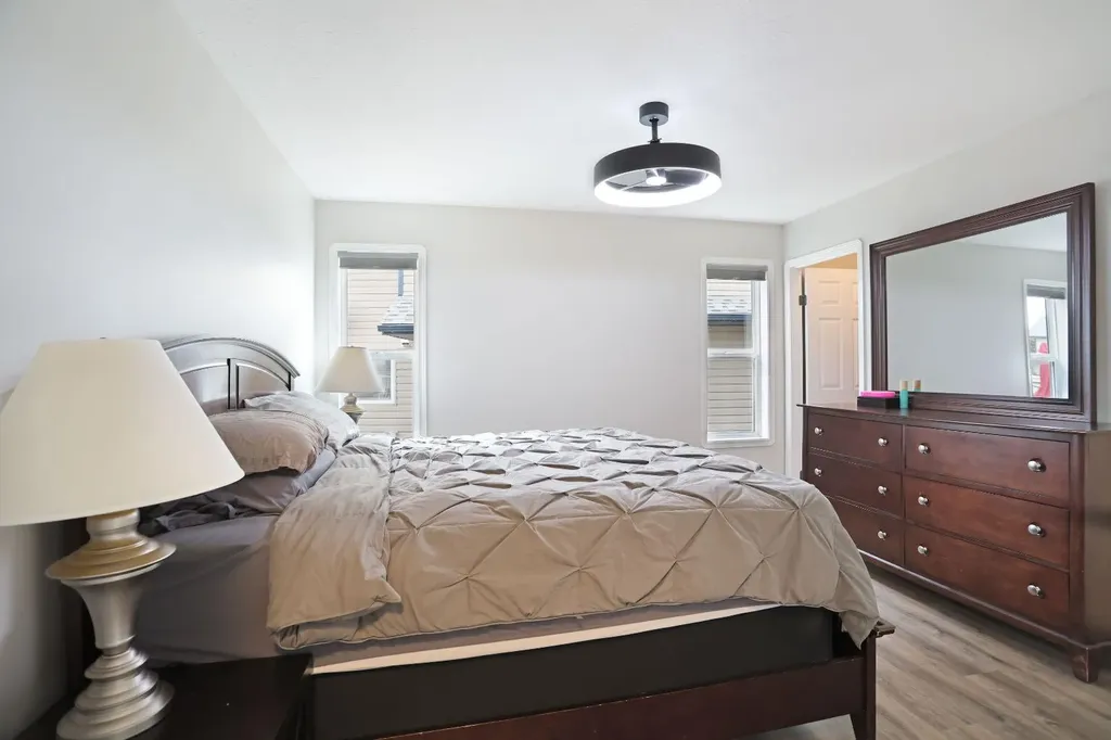23 Upland Place Brooks AB T1R 1M9