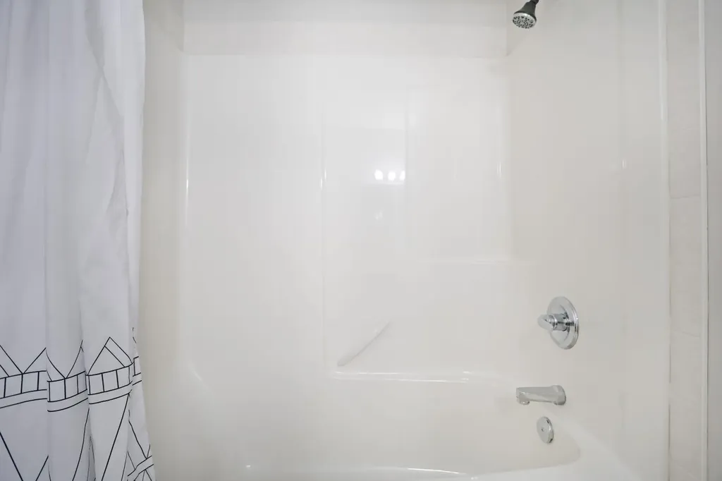 23 Upland Place Brooks AB T1R 1M9