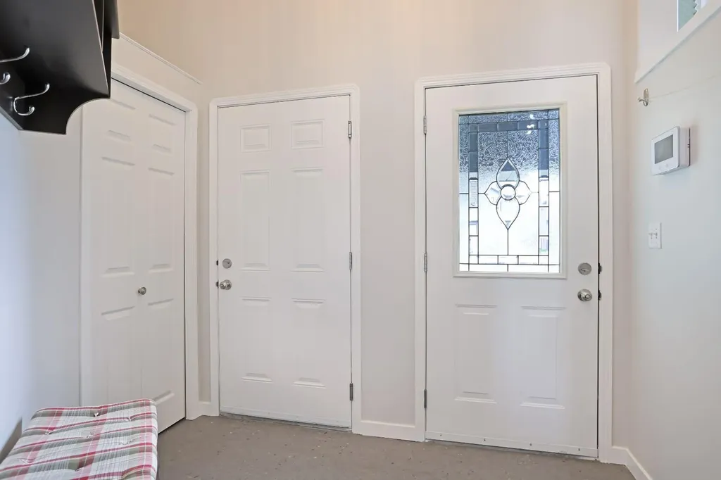 23 Upland Place Brooks AB T1R 1M9