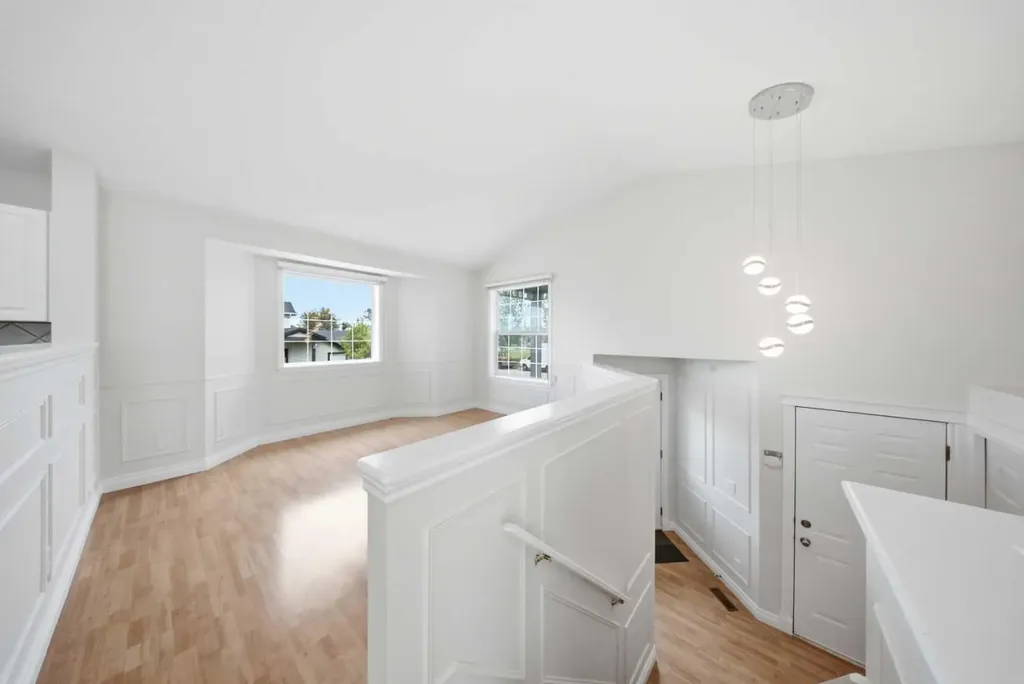 33 Martin Crossing Green NE Calgary AB T3J 3P1