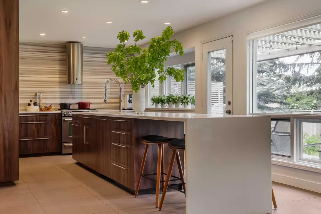 344 Canterville Drive SW Calgary AB T2W 3Z9