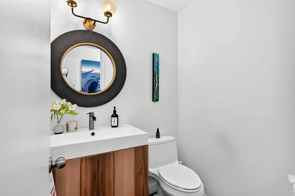 344 Canterville Drive SW Calgary AB T2W 3Z9
