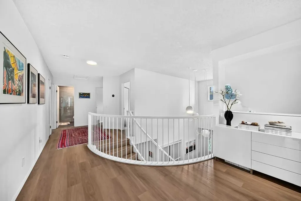 344 Canterville Drive SW Calgary AB T2W 3Z9