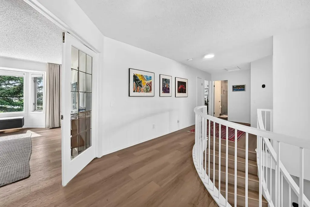 344 Canterville Drive SW Calgary AB T2W 3Z9
