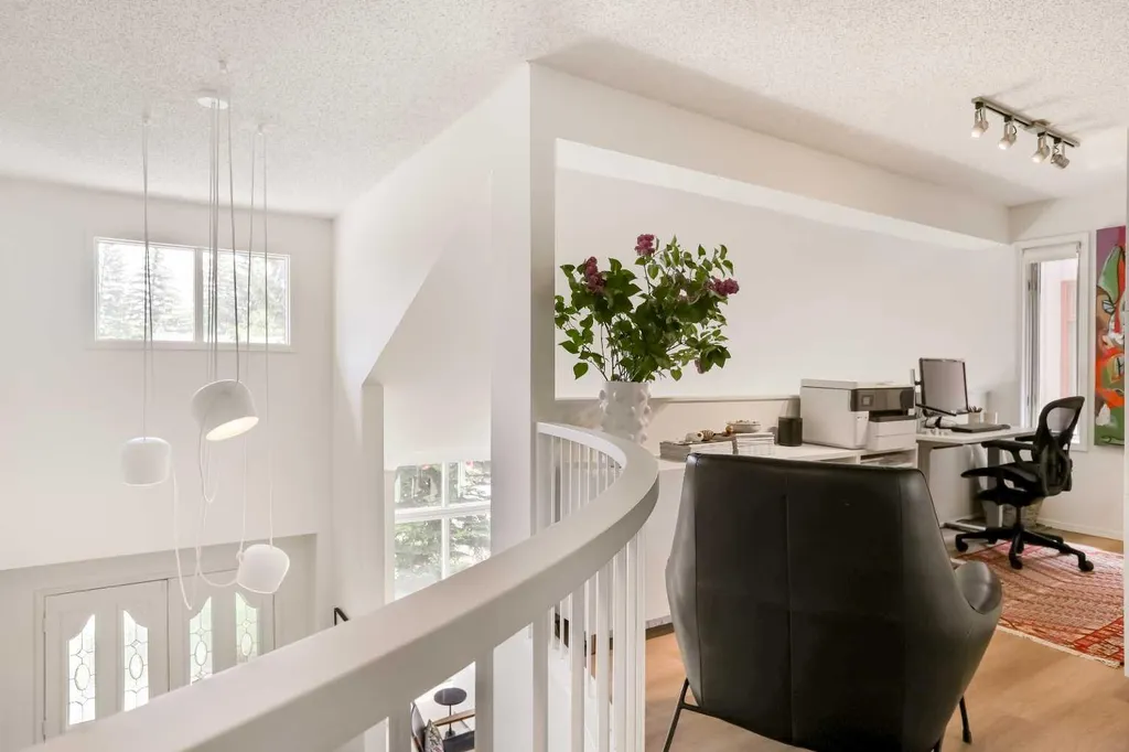 344 Canterville Drive SW Calgary AB T2W 3Z9