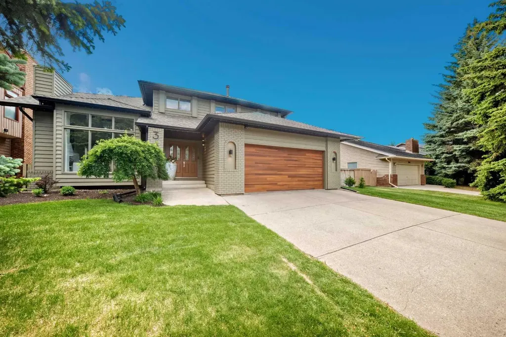 344 Canterville Drive SW Calgary AB T2W 3Z9