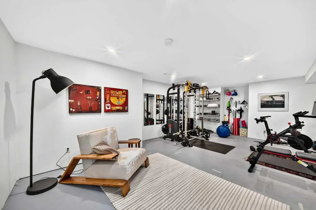 344 Canterville Drive SW Calgary AB T2W 3Z9