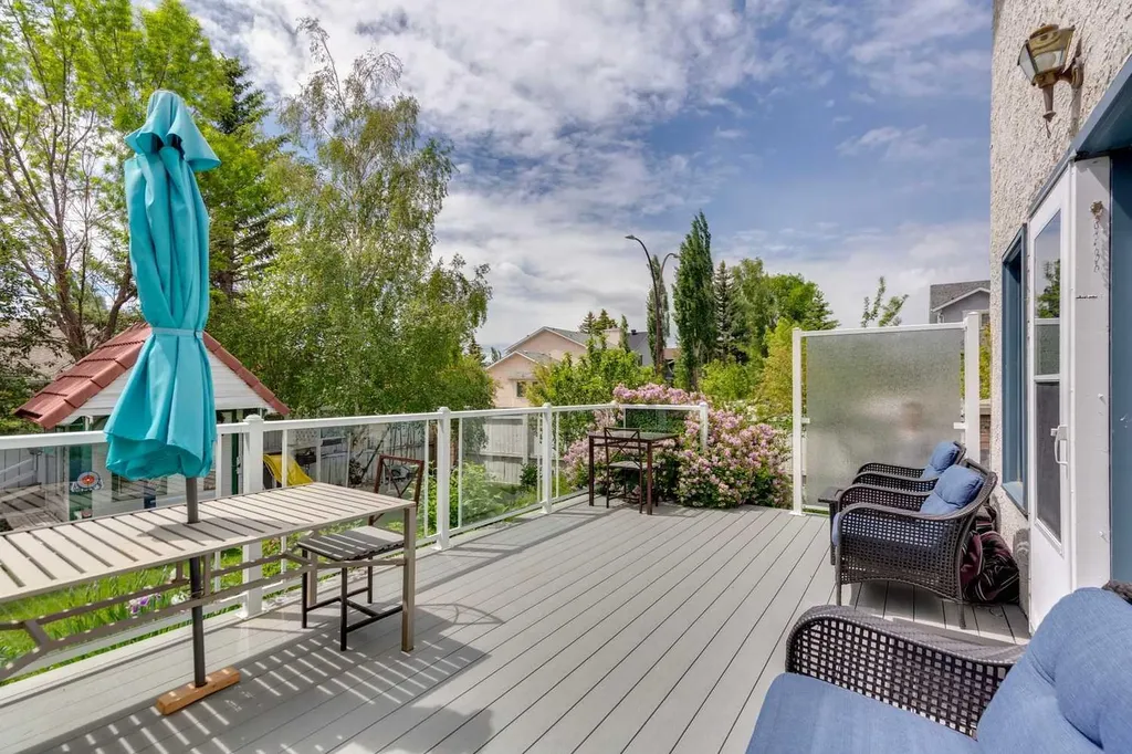 8971 Scurfield Drive NW Calgary AB T3L1K6