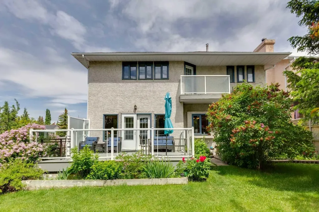 8971 Scurfield Drive NW Calgary AB T3L1K6