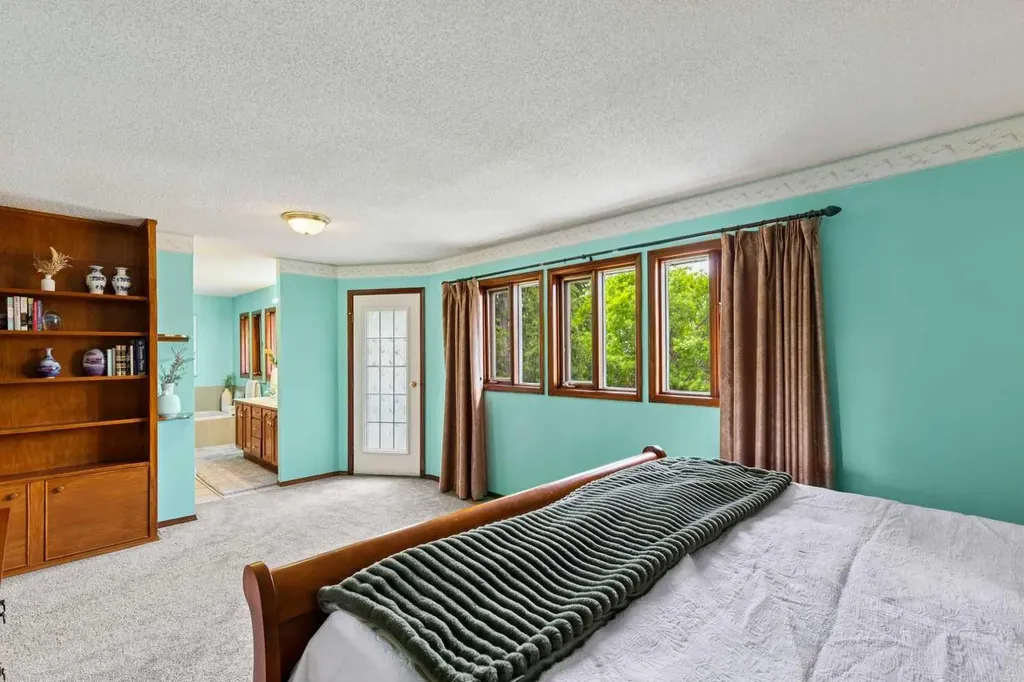 8971 Scurfield Drive NW Calgary AB T3L1K6
