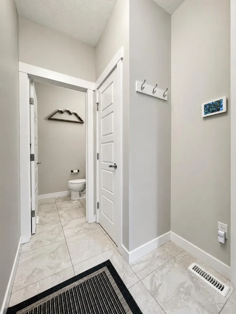 9714 89 Street Grande Prairie AB T8X 0R3