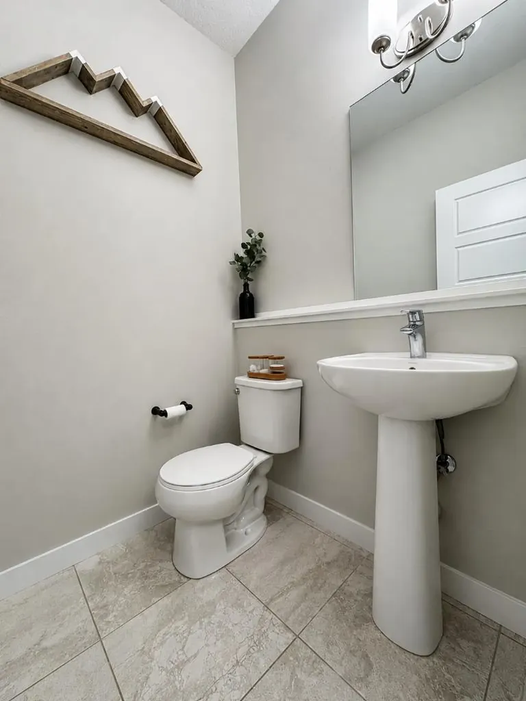 9714 89 Street Grande Prairie AB T8X 0R3
