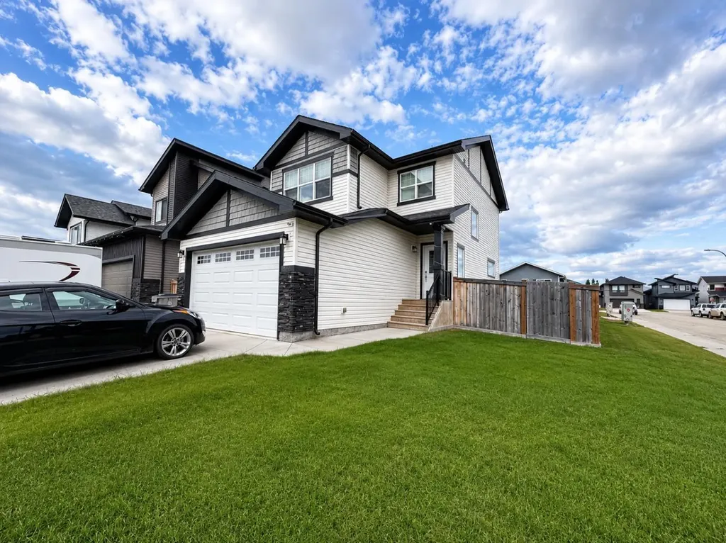 9714 89 Street Grande Prairie AB T8X 0R3