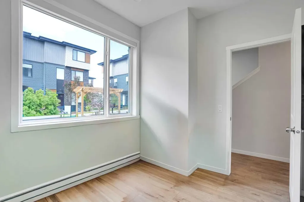 104 Corner Glen Circle NE Calgary AB T3N 2E2