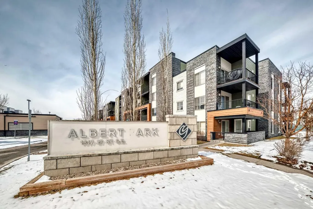 1317 27 Street SE Calgary AB T2A 0G3