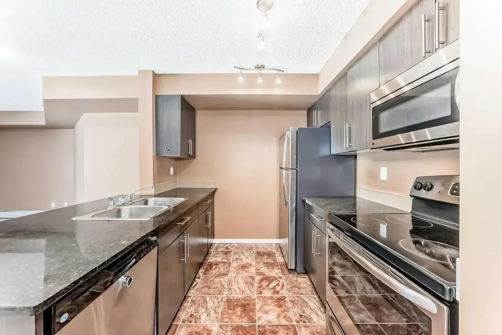 1317 27 Street SE Calgary AB T2A 0G3