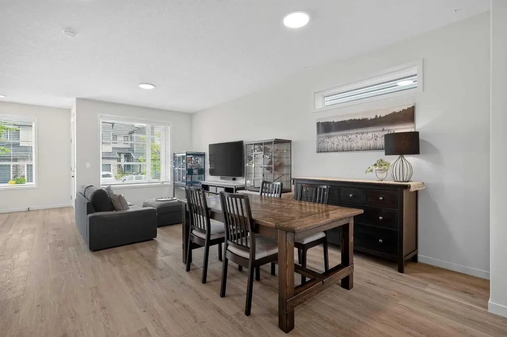 374 Wolf Creek Manor SE Calgary AB T2X 4V5