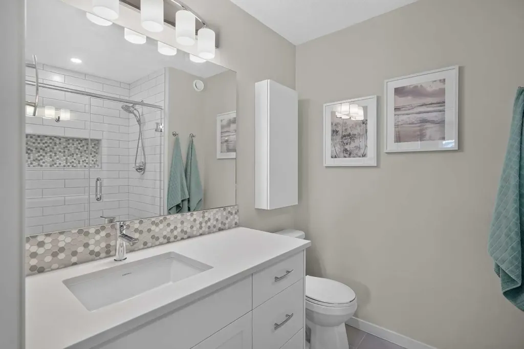 374 Wolf Creek Manor SE Calgary AB T2X 4V5