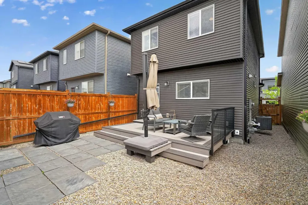 374 Wolf Creek Manor SE Calgary AB T2X 4V5
