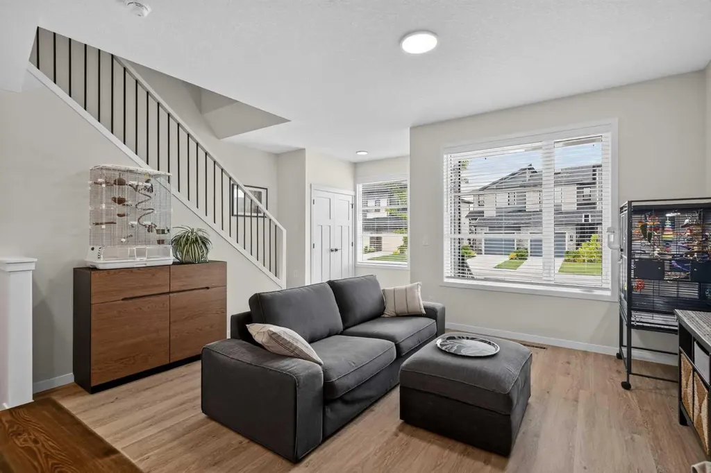 374 Wolf Creek Manor SE Calgary AB T2X 4V5