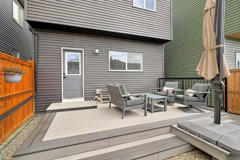 374 Wolf Creek Manor SE Calgary AB T2X 4V5