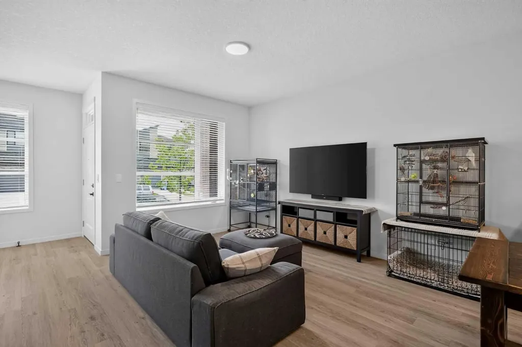 374 Wolf Creek Manor SE Calgary AB T2X 4V5