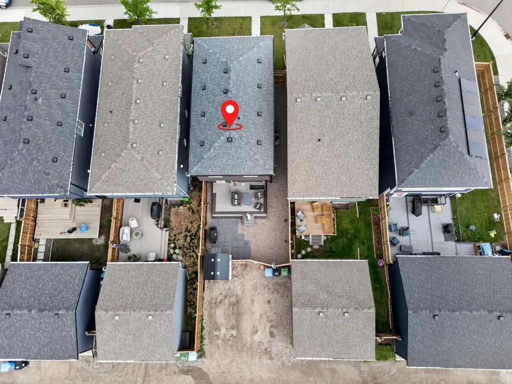 374 Wolf Creek Manor SE Calgary AB T2X 4V5