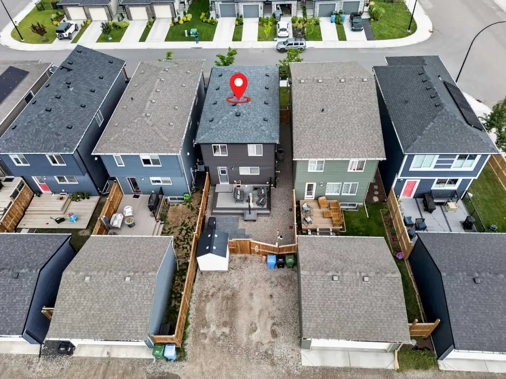 374 Wolf Creek Manor SE Calgary AB T2X 4V5