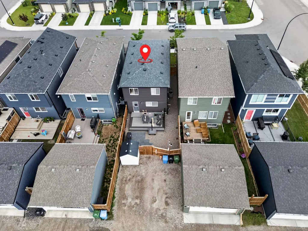 374 Wolf Creek Manor SE Calgary AB T2X 4V5