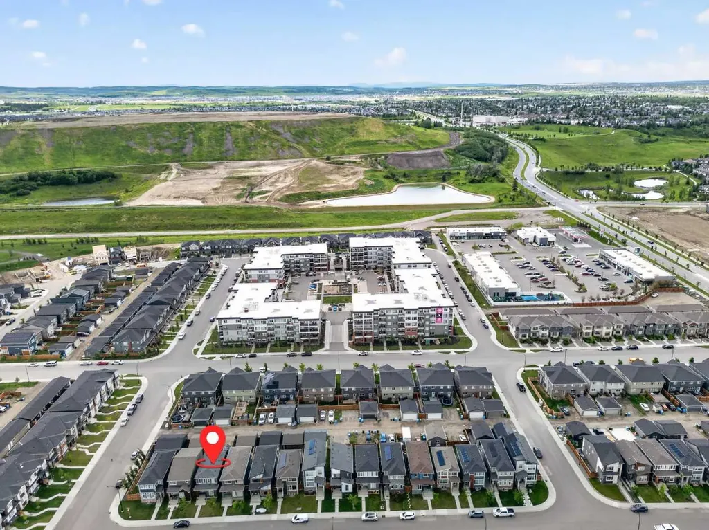 374 Wolf Creek Manor SE Calgary AB T2X 4V5