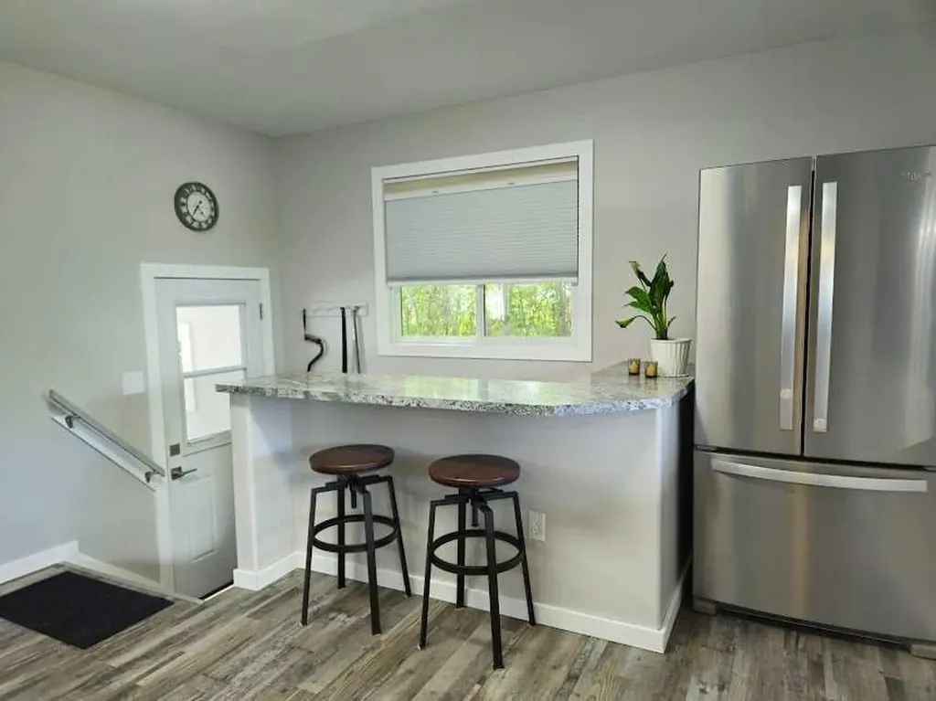 2133 21 Avenue Bowden AB T0M 0K0