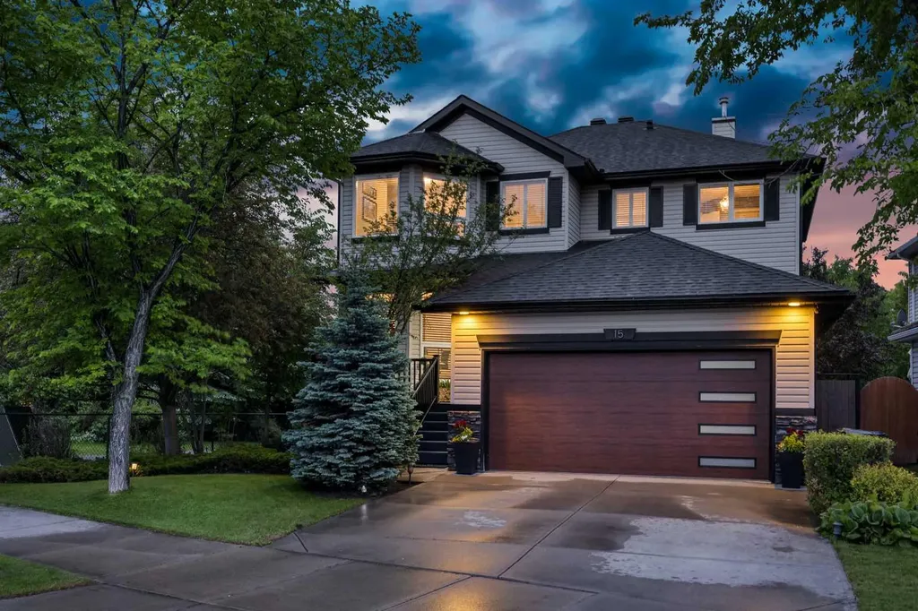 15 Douglas Glen Heights SE Calgary AB T2Z 3T4
