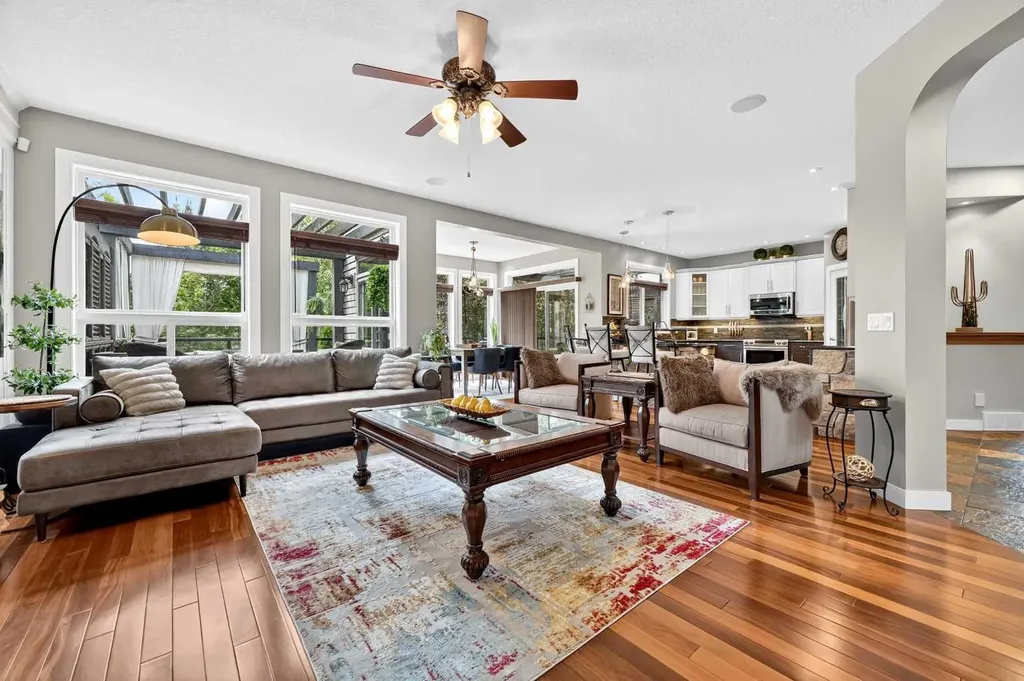 15 Douglas Glen Heights SE Calgary AB T2Z 3T4