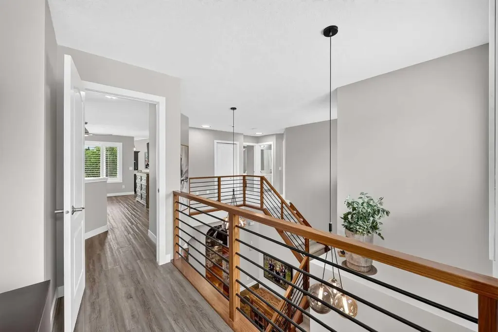 15 Douglas Glen Heights SE Calgary AB T2Z 3T4