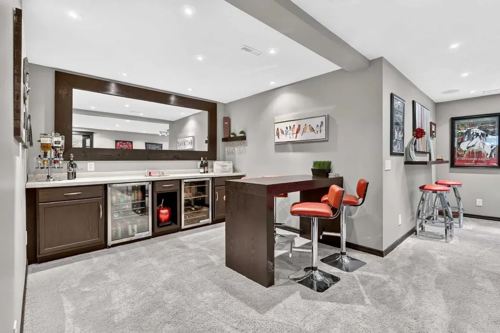15 Douglas Glen Heights SE Calgary AB T2Z 3T4