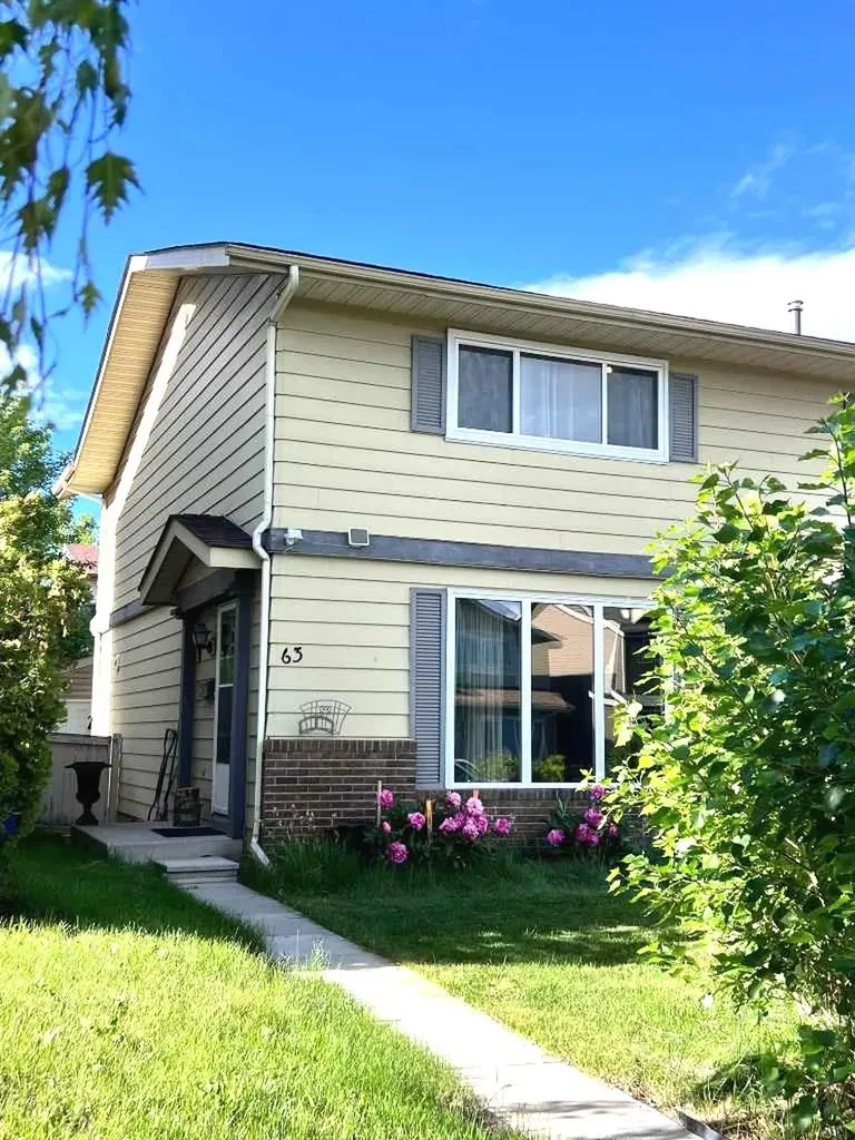 63 Strathcona Crescent SW Calgary AB t3h 1k9