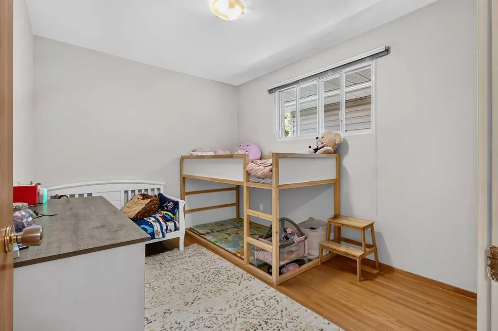 3431 23 Street NW Calgary AB T2L 0T8