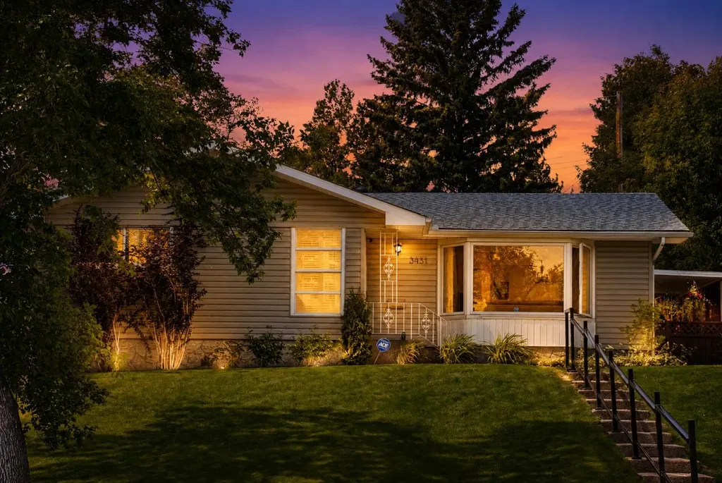 3431 23 Street NW Calgary AB T2L 0T8