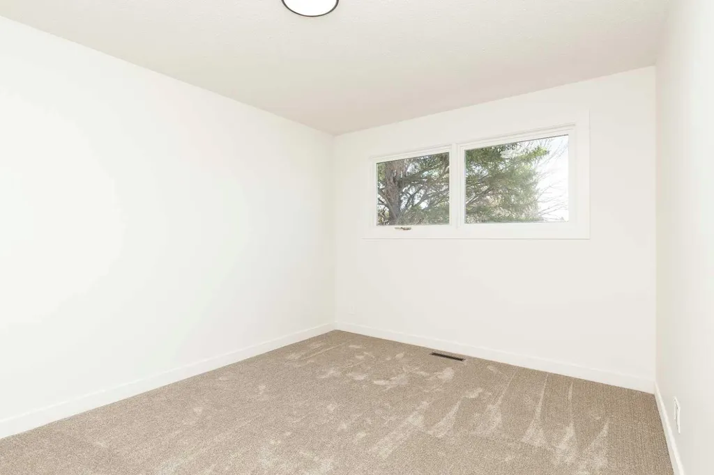 3618 Forestry Avenue S Lethbridge AB T1K 3L4