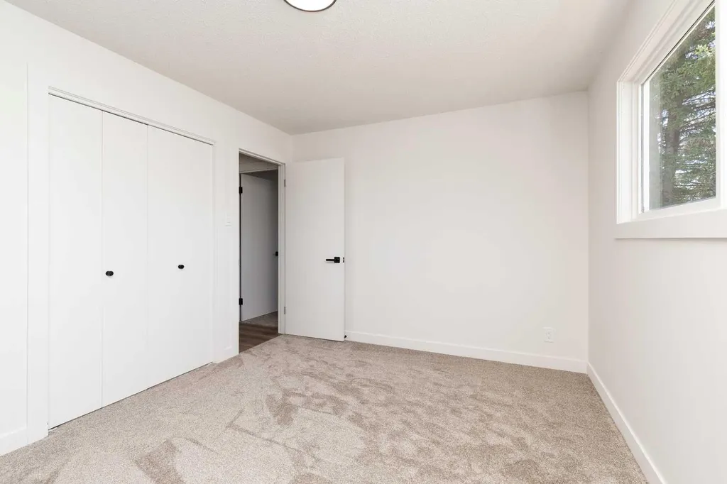 3618 Forestry Avenue S Lethbridge AB T1K 3L4