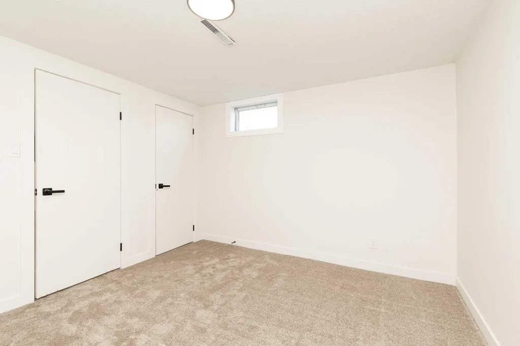 3618 Forestry Avenue S Lethbridge AB T1K 3L4