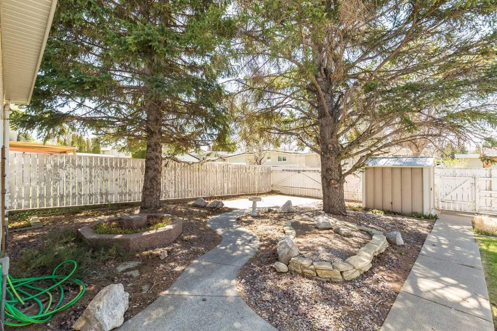 3618 Forestry Avenue S Lethbridge AB T1K 3L4