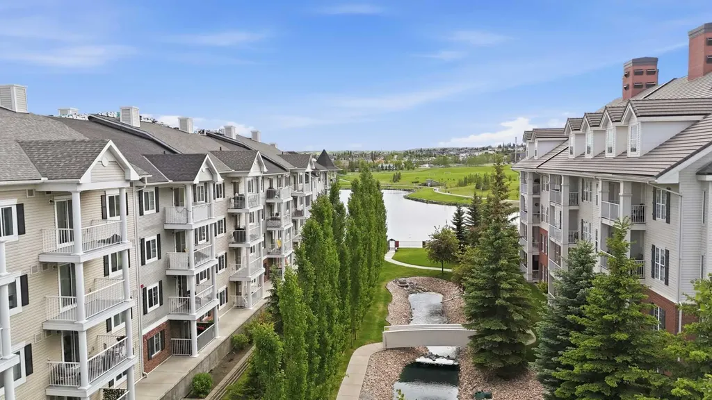 10 Country Village Park NE Calgary AB T3K0W5