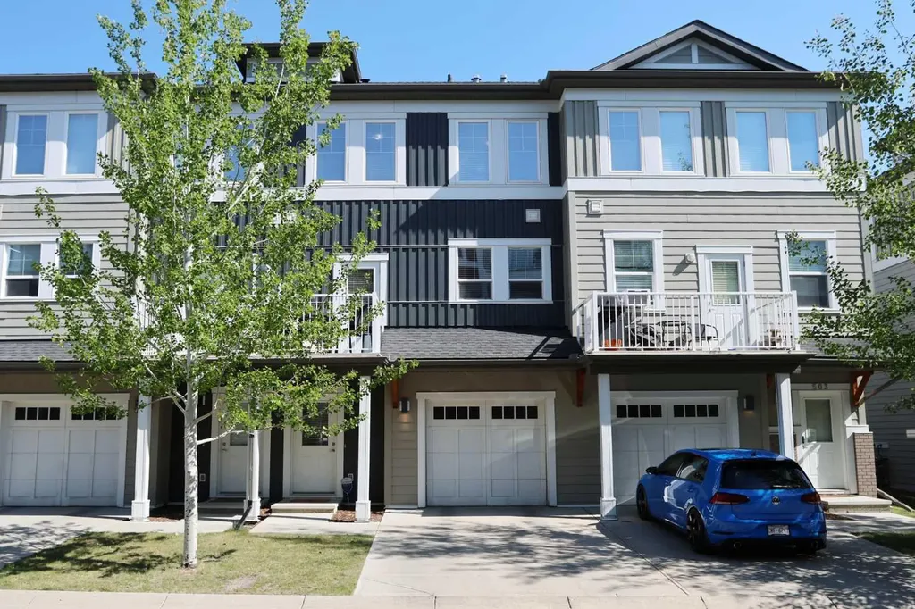 505 Evanston Square NW Calgary AB T3P 0G9